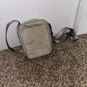 Lululemon light Green Easy Access Crossbody Bag 1.5L